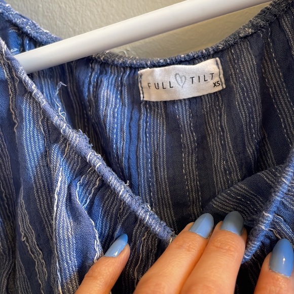 Full tilt off shoulder top size xs - Picture 7 of 9